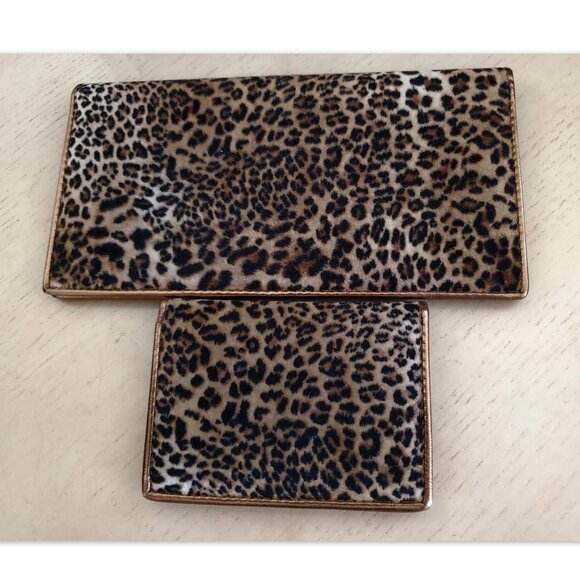 New In Box Lee Sands Faux Fur Leopard wallet Checkbook Animal Print Card Holder - Picture 4 of 7